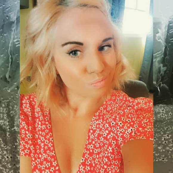 Meet your Posher, Sarah - Picture 4 of 8